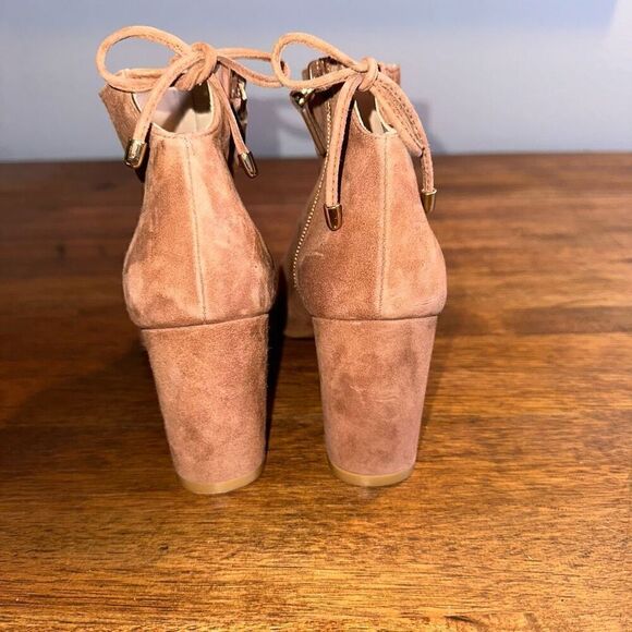 Stuart Weitzman Gradiner Block Heel Pointed Toe Suede Boots - Picture 6 of 13